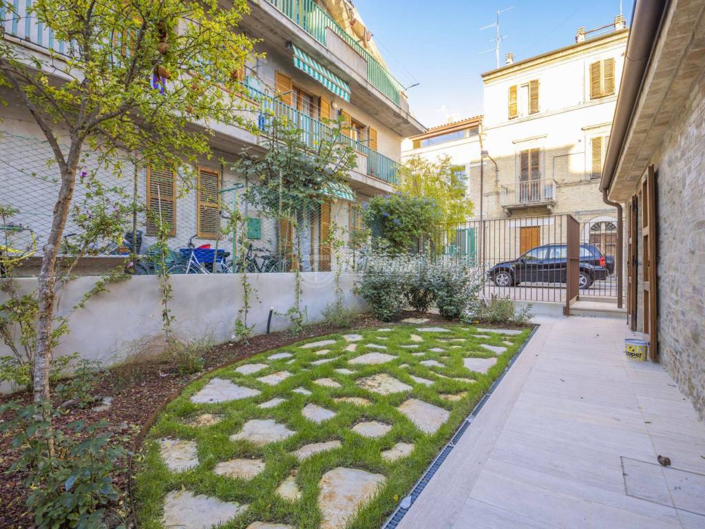 Villa a San benedetto del tronto in Via Francesco Crispi - Foto 2