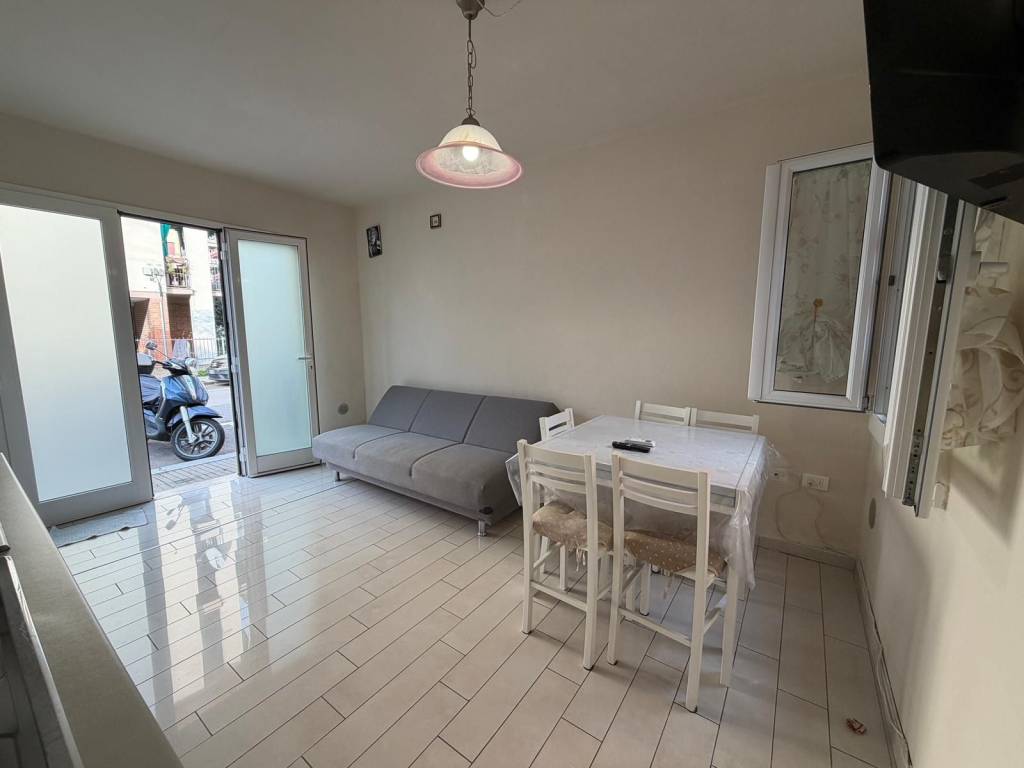 Appartamento a Follonica in Via Litoranea, 32 - Foto 3