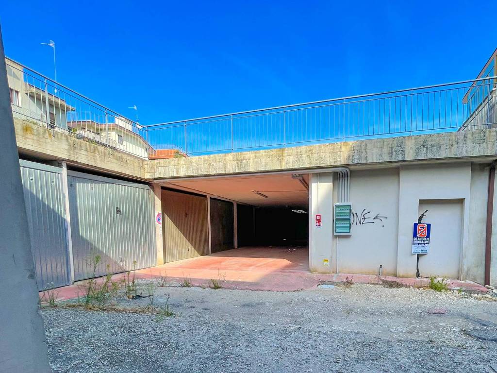 Box / garage a San benedetto del tronto in Via Gian Lorenzo Bernini, 26 - Foto 2