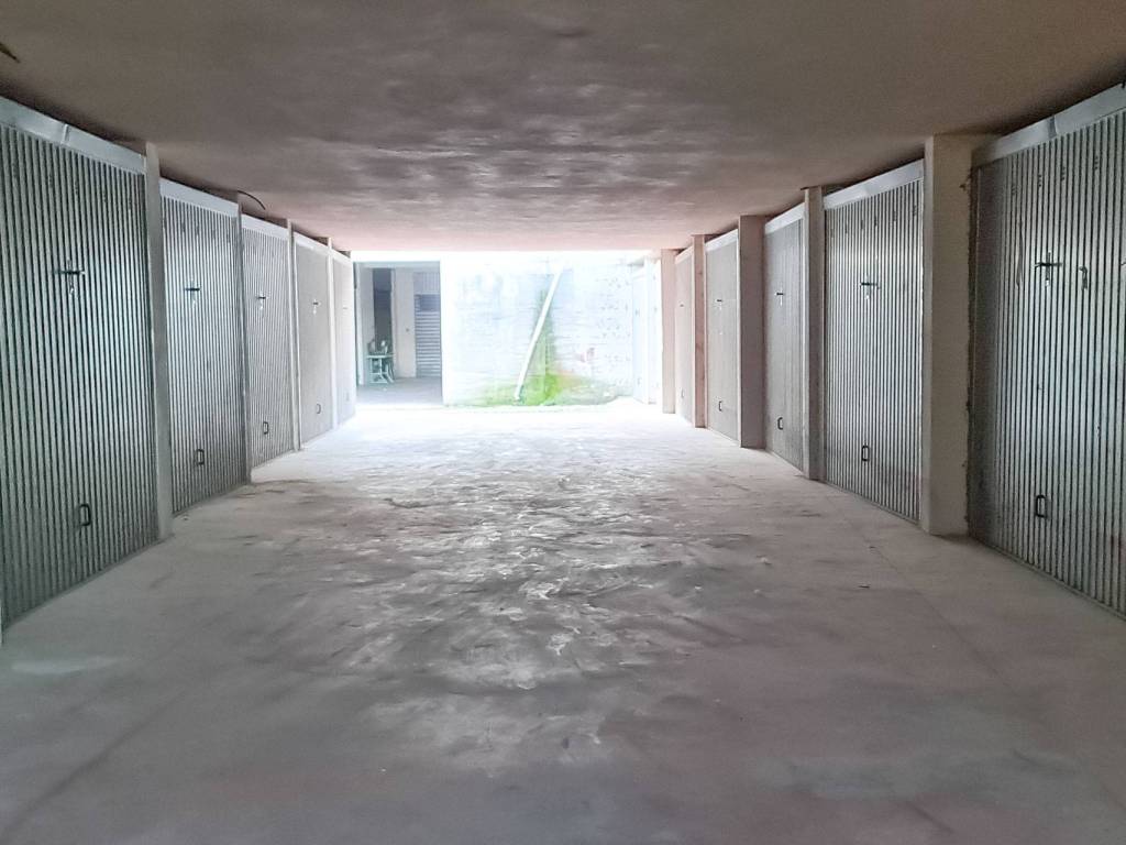 Box / garage a San benedetto del tronto in Via Gian Lorenzo Bernini, 26 - Foto 3