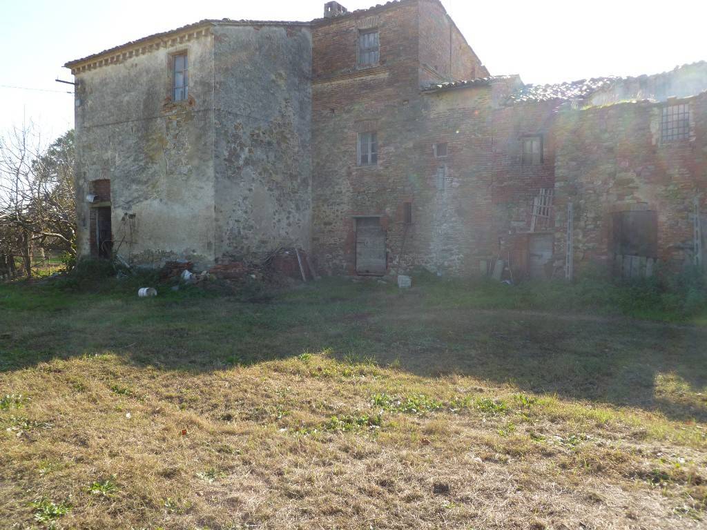 Rustico / casale a Castiglione del lago in Località Borgheggiami Basso - Foto 2