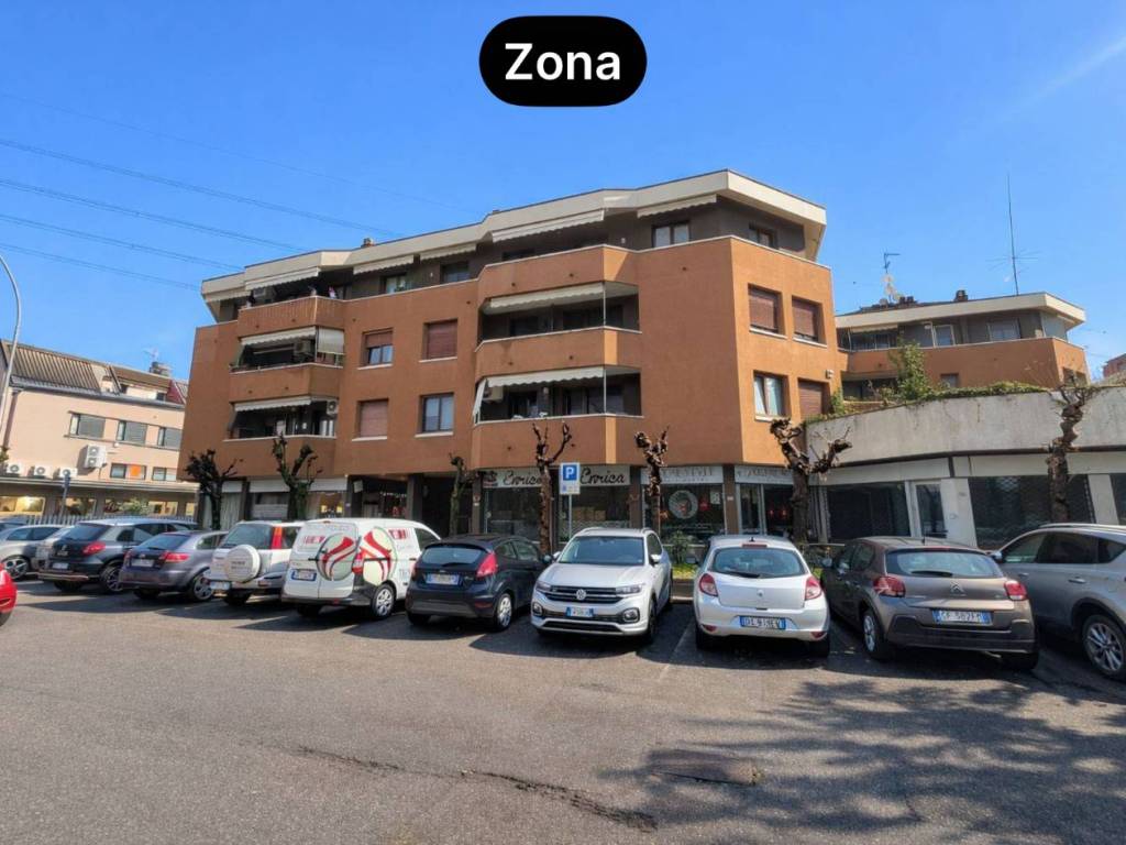 Appartamento a Arese in Piazza 5 Giornate - Foto 3