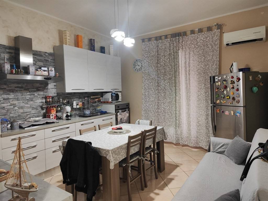 Appartamento a Catania in VIA FORTINO VECCHIO - Foto 2