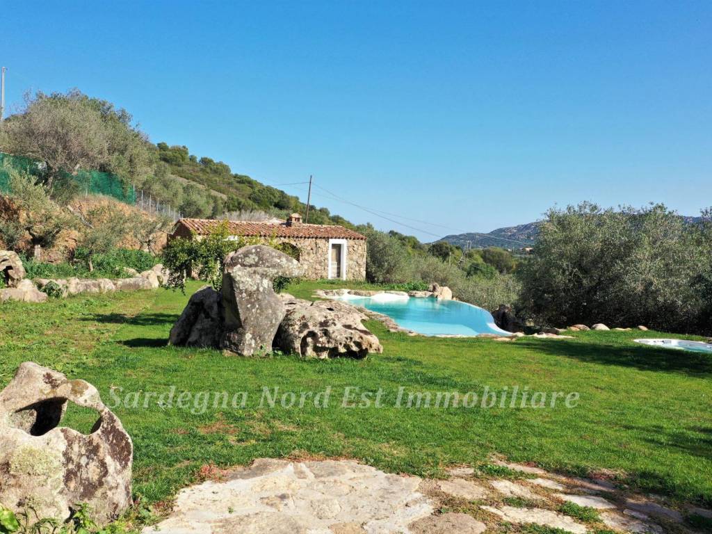 Rustico / casale a Loiri porto san paolo in Via Case Sparse, 41 - Foto 5