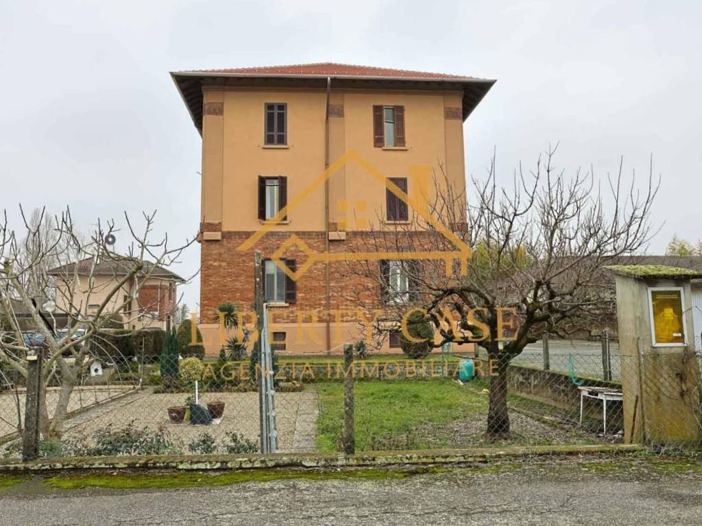 Appartamento a Vercelli in Strada Olcenengo, 26 - Foto 2