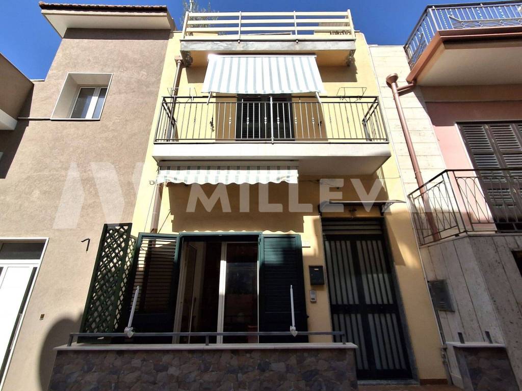 Casa indipendente a Pozzallo in Via Roma, 132 - Foto 2