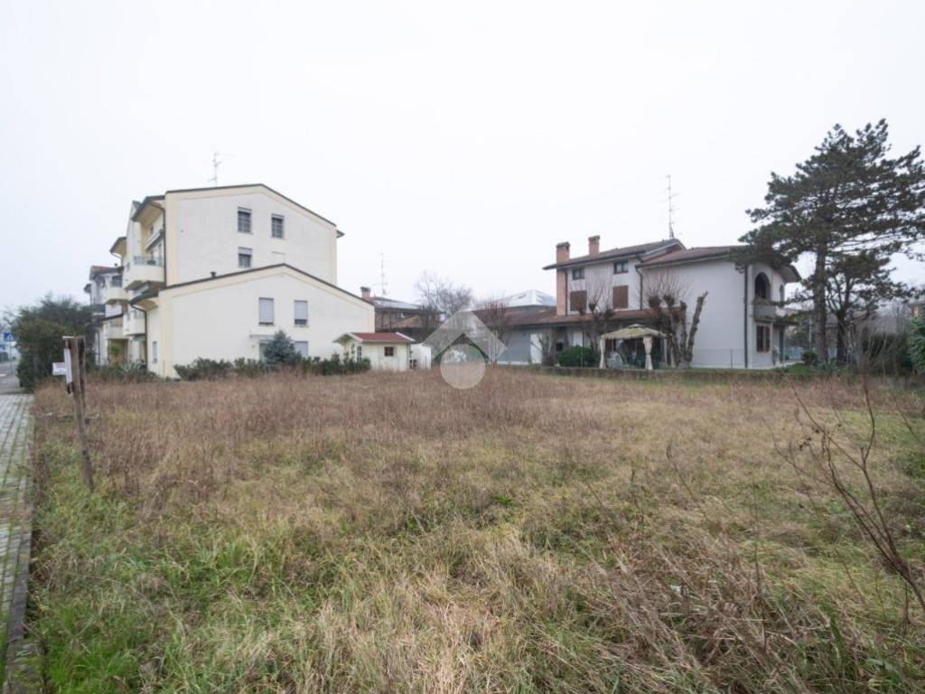 Terreno a Novi di modena in Via Fosse Ardeatine, 1 - Foto 2