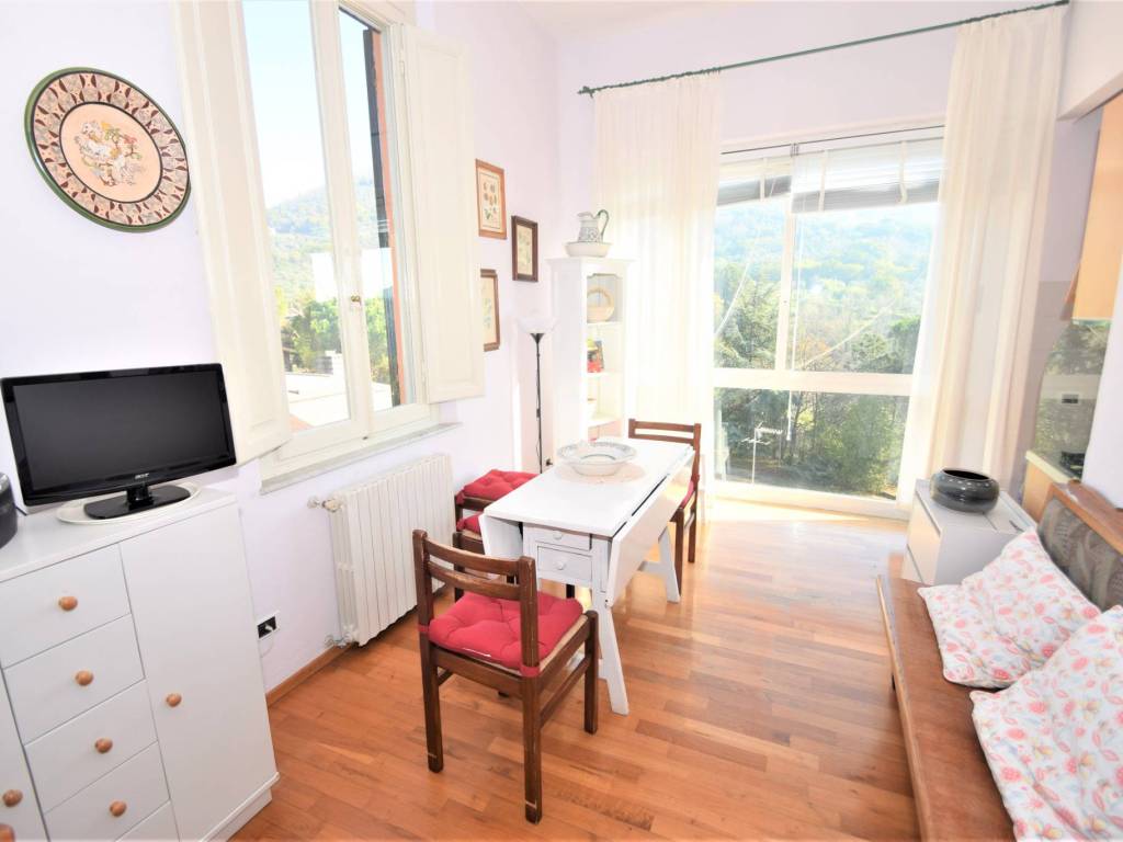 Appartamento a Montecatini-terme in Via Giovan Battista Queirolo, 13 - Foto 2