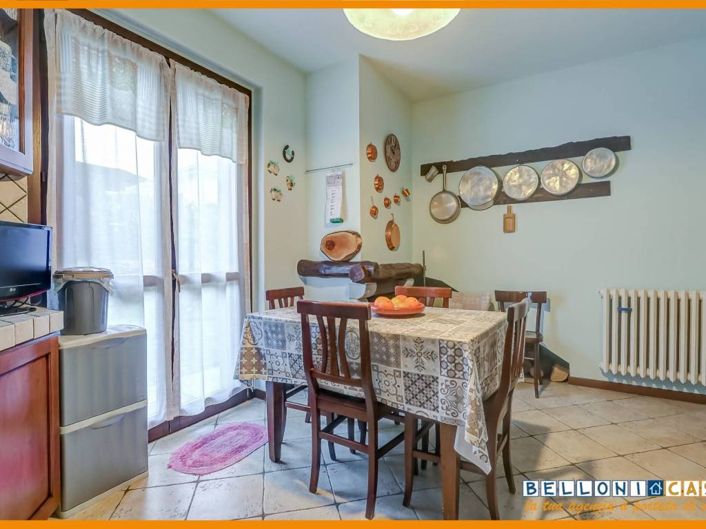 Villa a Vergiate in Via Stazione - Foto 4