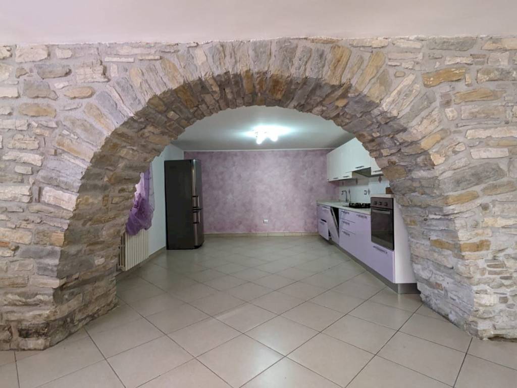Casa indipendente a Macchiagodena in Via Lago Antonelli - Foto 5
