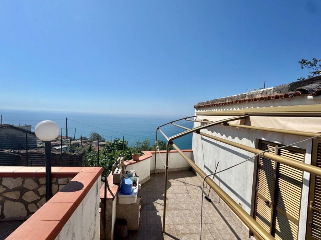 Appartamento a Terracina in Via Piazza Palatina, 36 - Foto 2