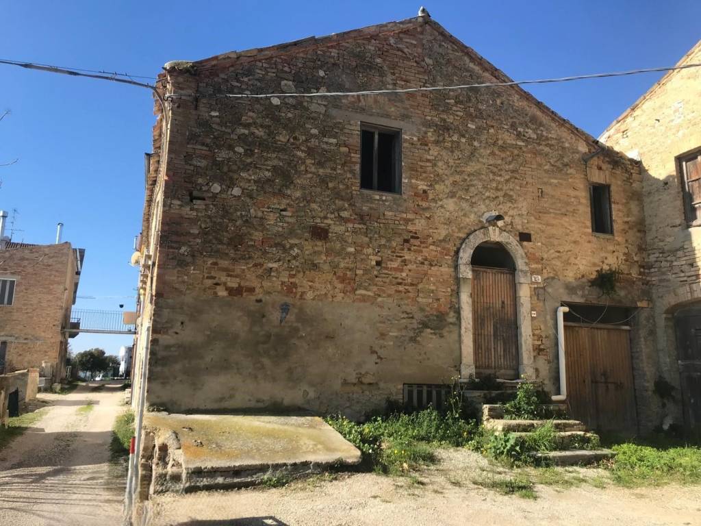 Palazzo / stabile a Acquaviva picena in Via Amedeo Crivelluci, 26 - Foto 4