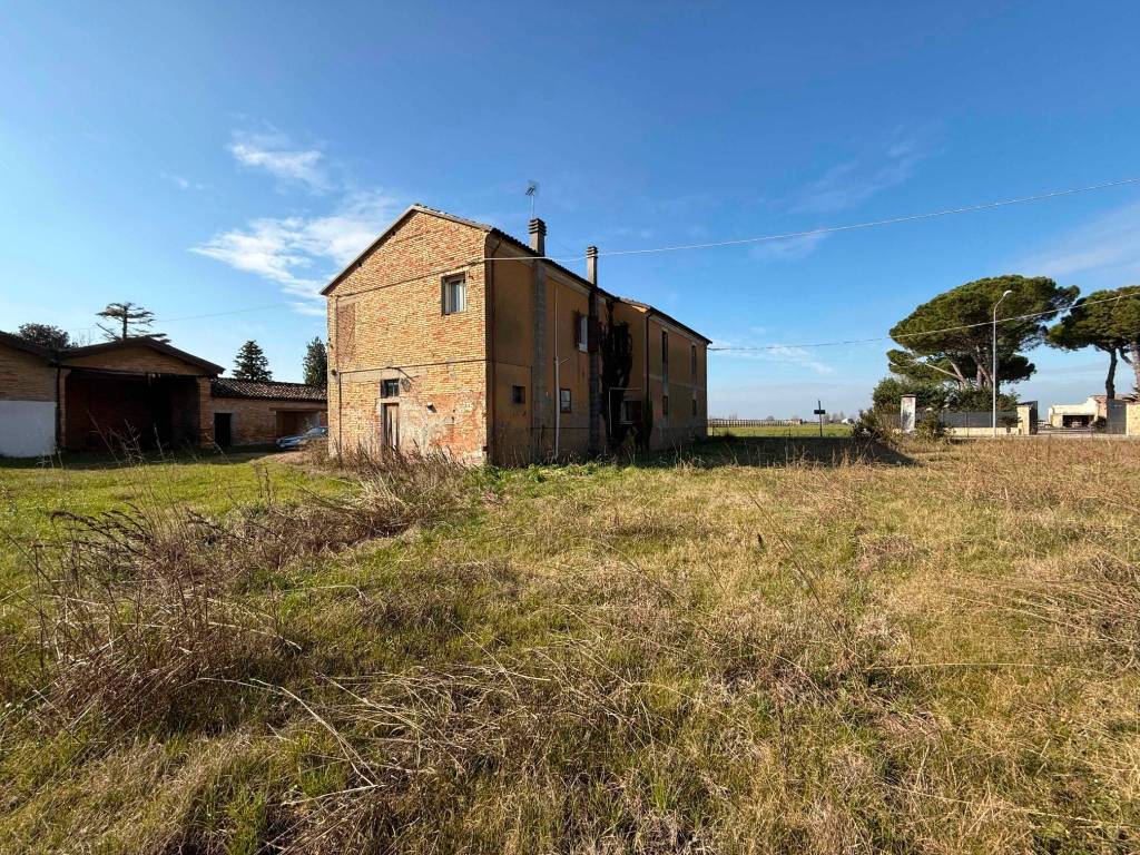 Villa a Alfonsine in Via Raspona, 48 - Foto 5