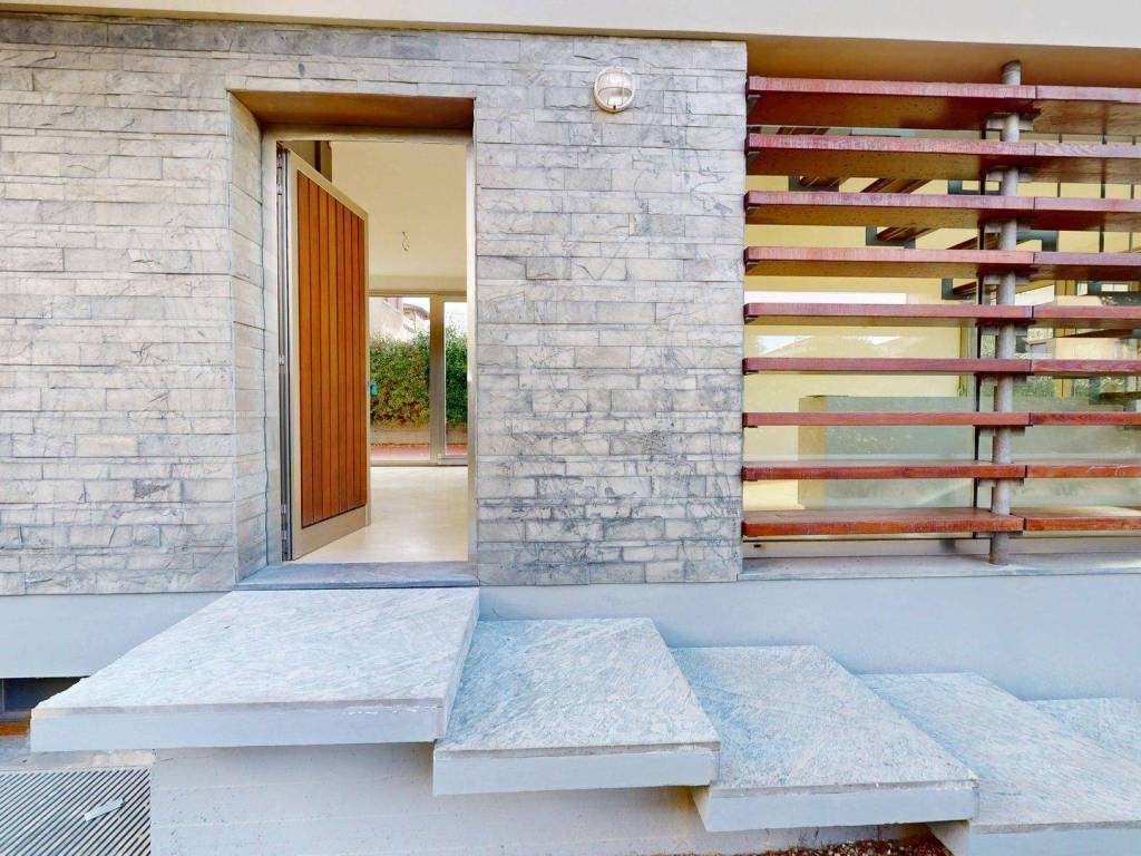 Villa a Camaiore in Viale Cristoforo Colombo - Foto 2