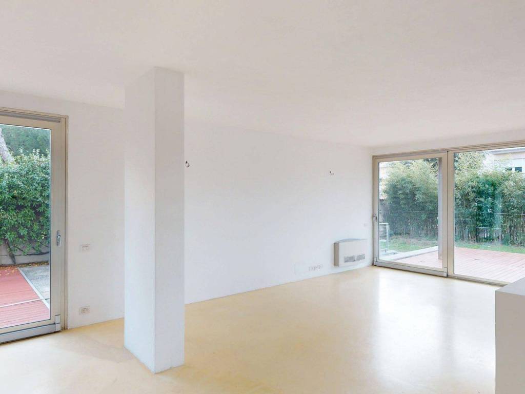 Villa a Camaiore in Viale Cristoforo Colombo - Foto 3