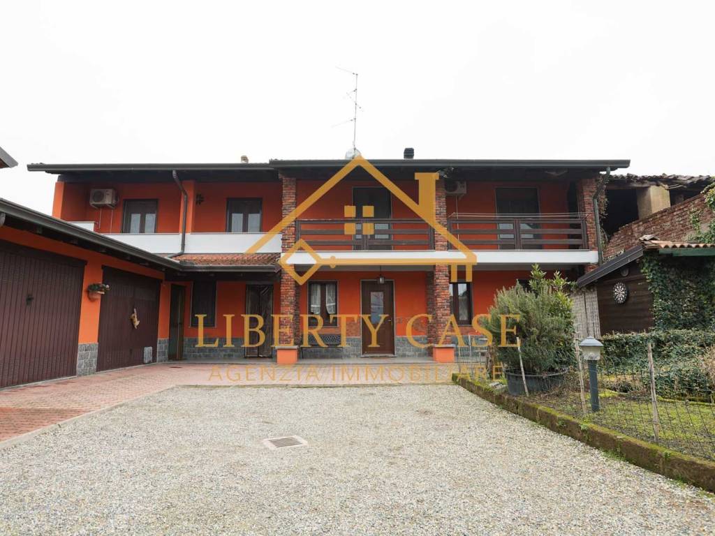 Villa a Palestro in Vicolo Trieste, 4 - Foto 2