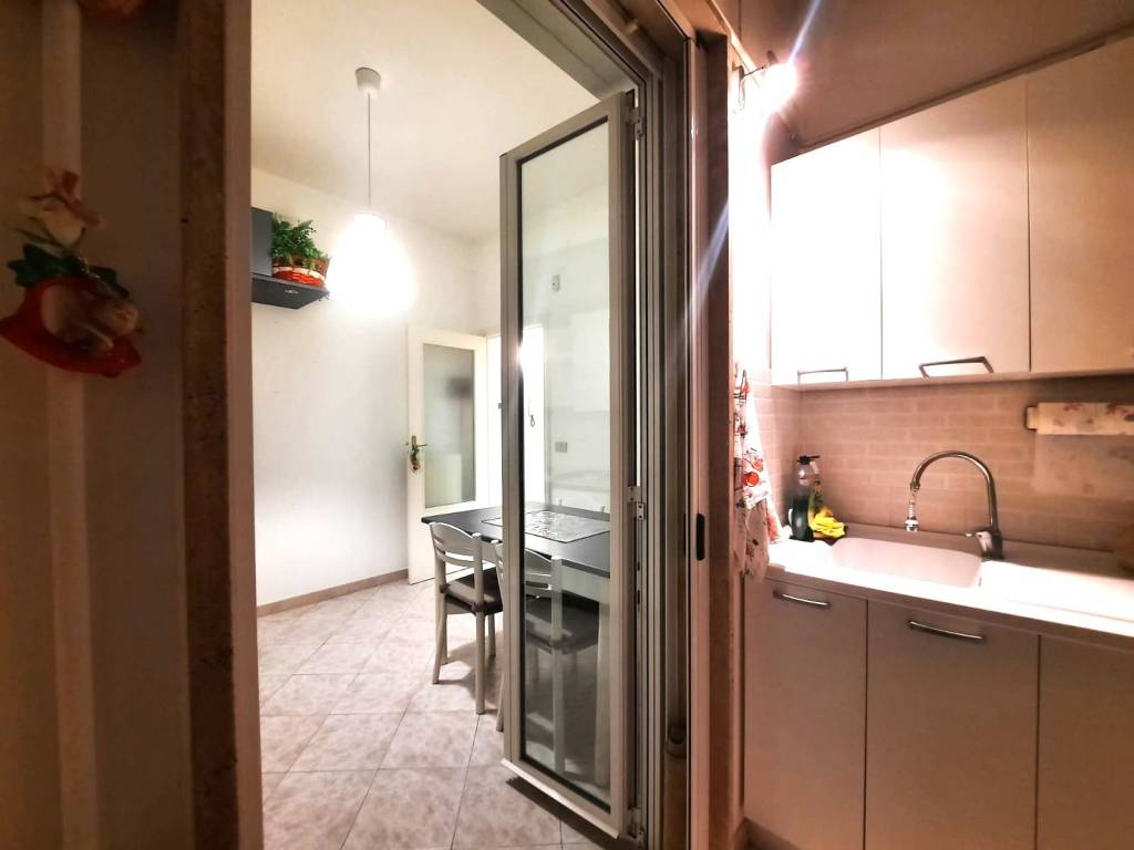 Appartamento a Bari in Via Stefano Jacini - Foto 2