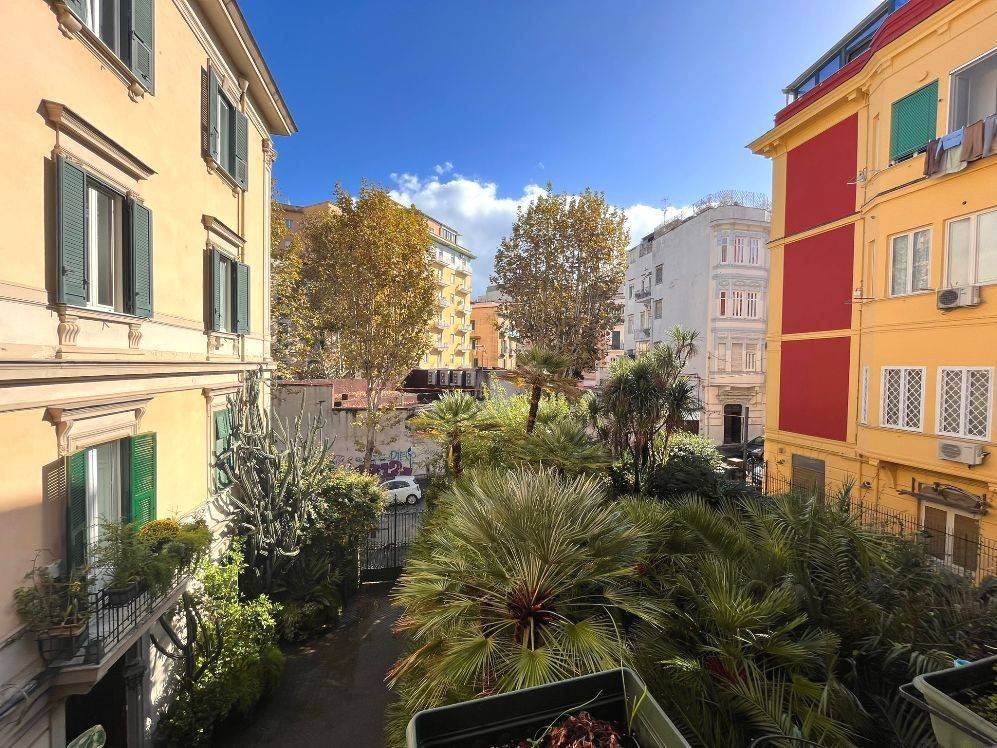 Appartamento a Napoli in Via Enrico Alvino - Foto 2