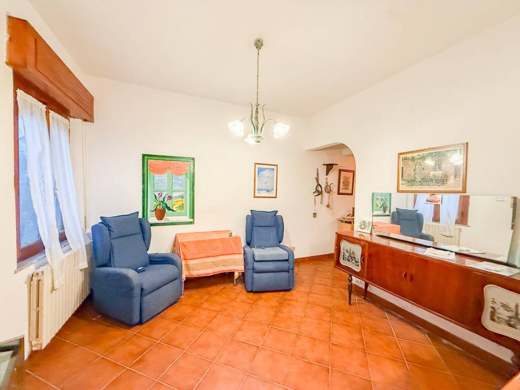 Casa indipendente a Chiesina uzzanese in Via Camillo Benso di Cavour, 97 - Foto 3