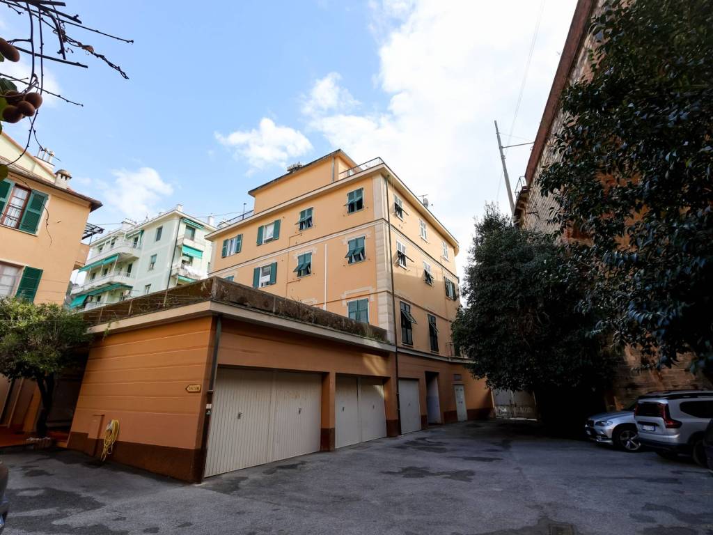 Palazzo / stabile a Genova in Via Odoardo Ganduccio - Foto 3