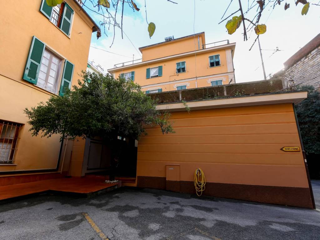 Palazzo / stabile a Genova in Via Odoardo Ganduccio - Foto 4