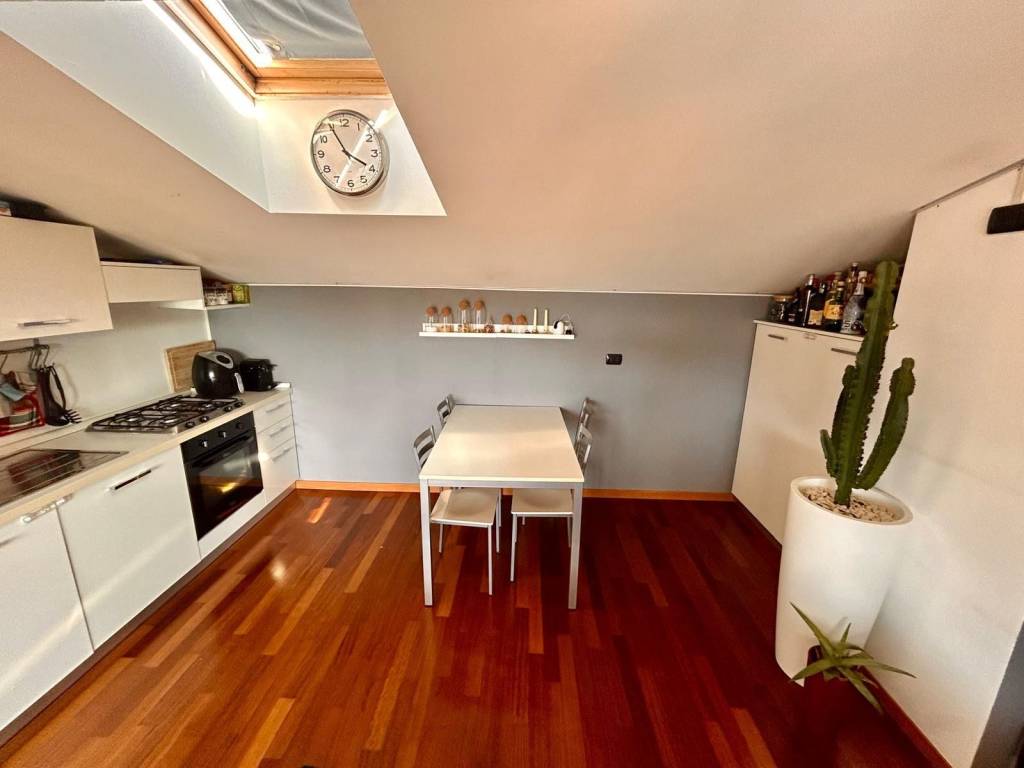 Appartamento a Lipomo in Via Montorfano, 51 - Foto 4