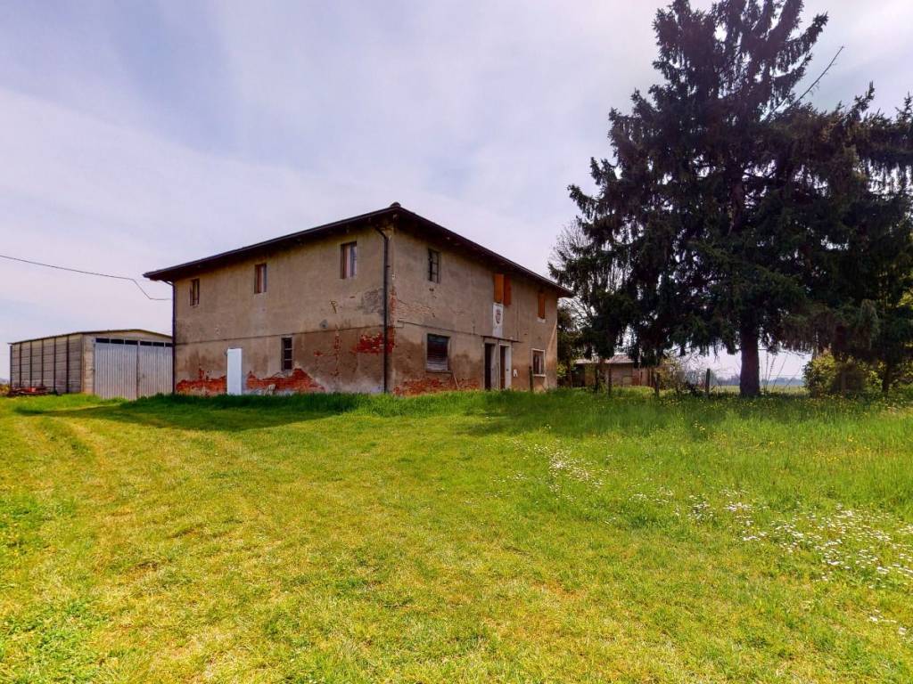 Villa a Cento in Via Mussolina - Foto 2