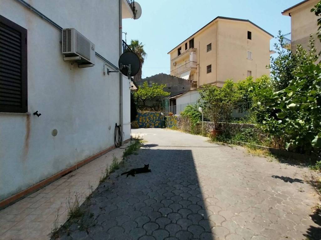 Appartamento a Amantea in Via Ticino - Foto 5