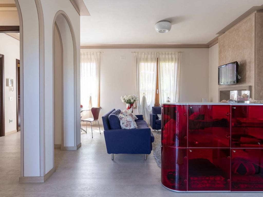 Villa a Pietrasanta in Via Alessandro Manzoni, 64 - Foto 3