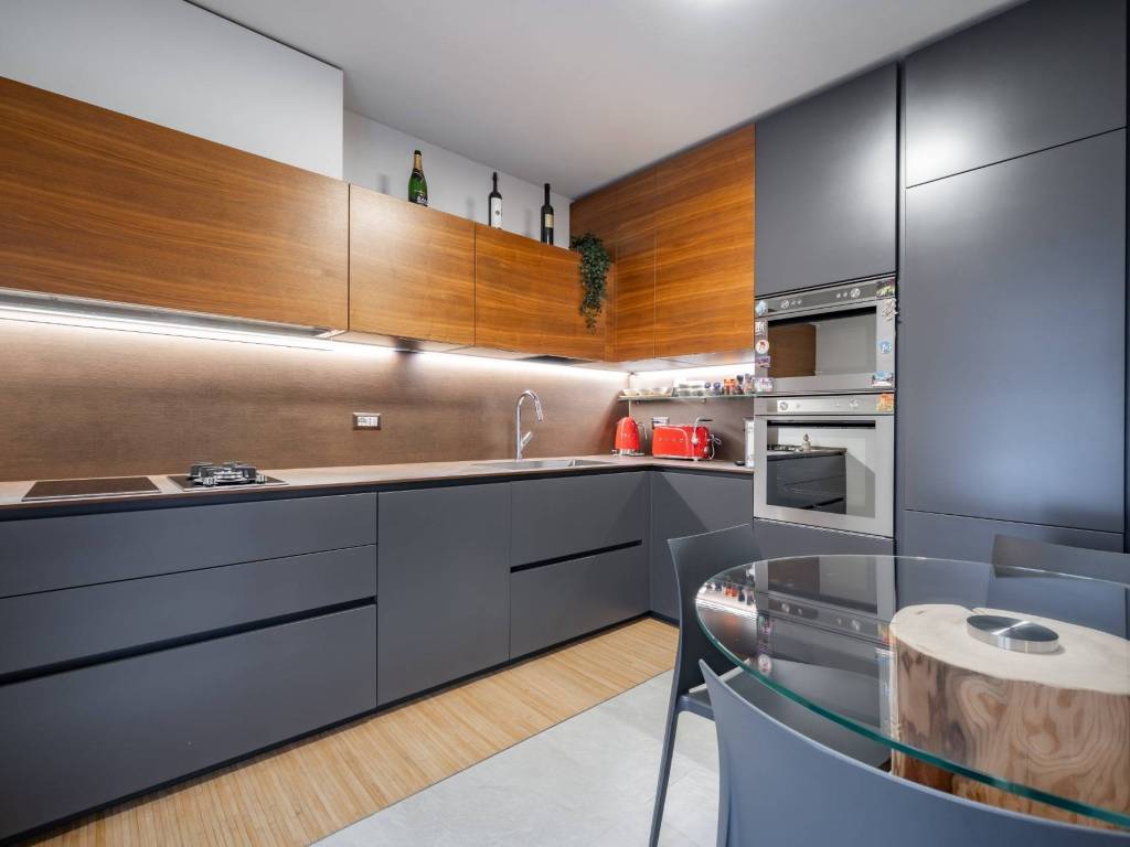 Appartamento a Introbio in Via Vittorio Emanuele II - Foto 2