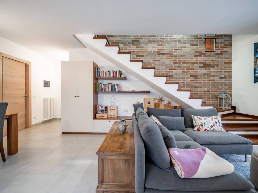 Appartamento a Introbio in Via Vittorio Emanuele II - Foto 5