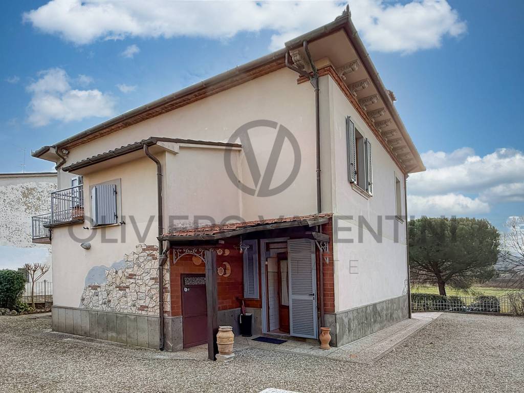 Villa a Arezzo in Via Ripa dell'Olmo, 50 - Foto 3