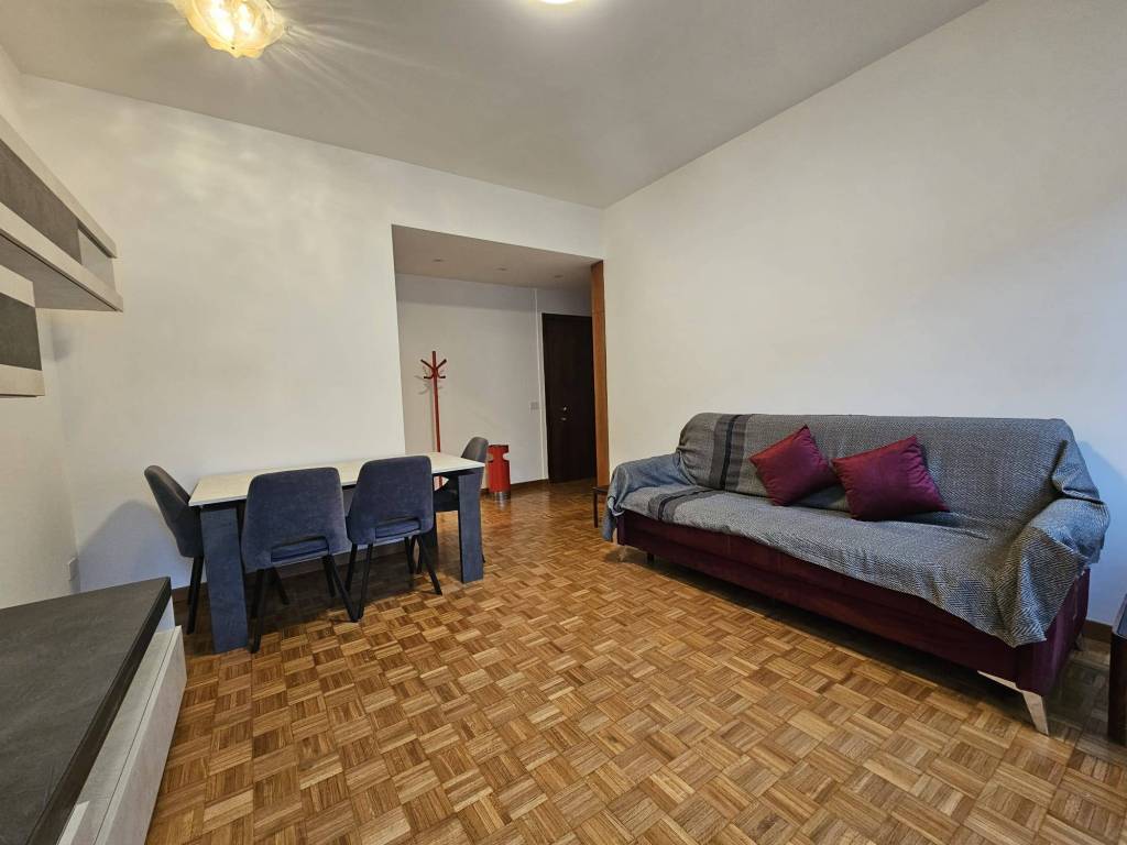 Appartamento a Como in Via Leone Leoni, 3 - Foto 2