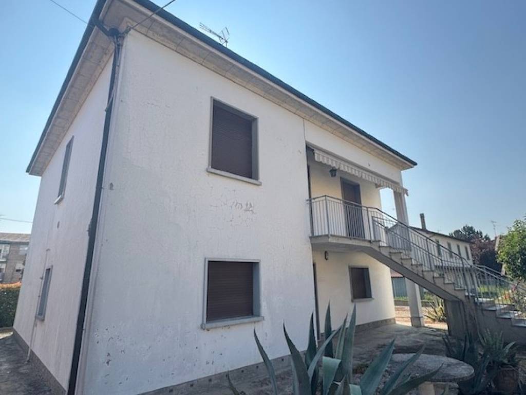 Villa a Molinella in Corso Giuseppe Mazzini, 152 - Foto 2