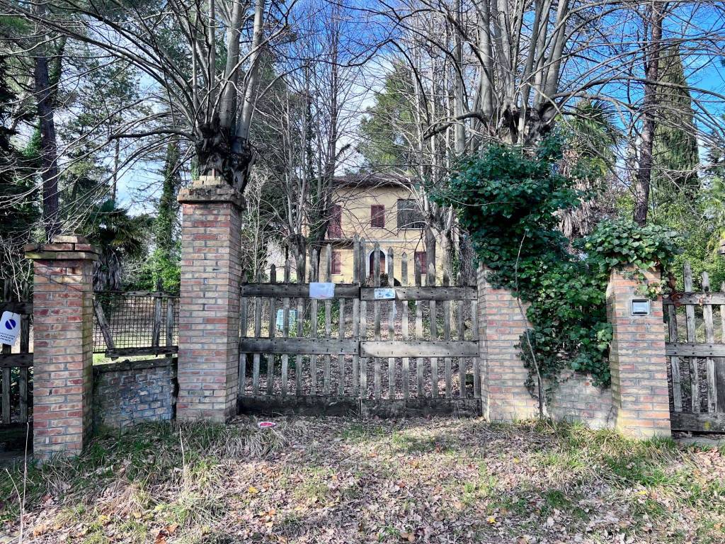 Villa a Pergola in Via Fenigli - Foto 2