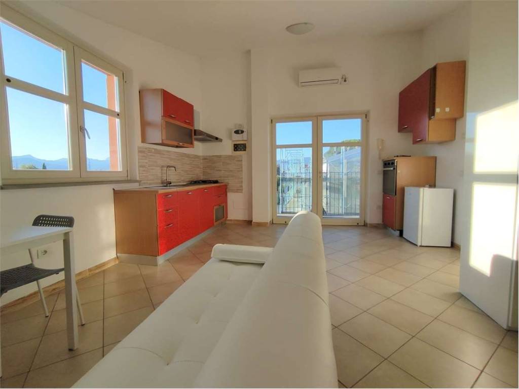 Appartamento a Lucca in Via Vecchia Pesciatina - Foto 5