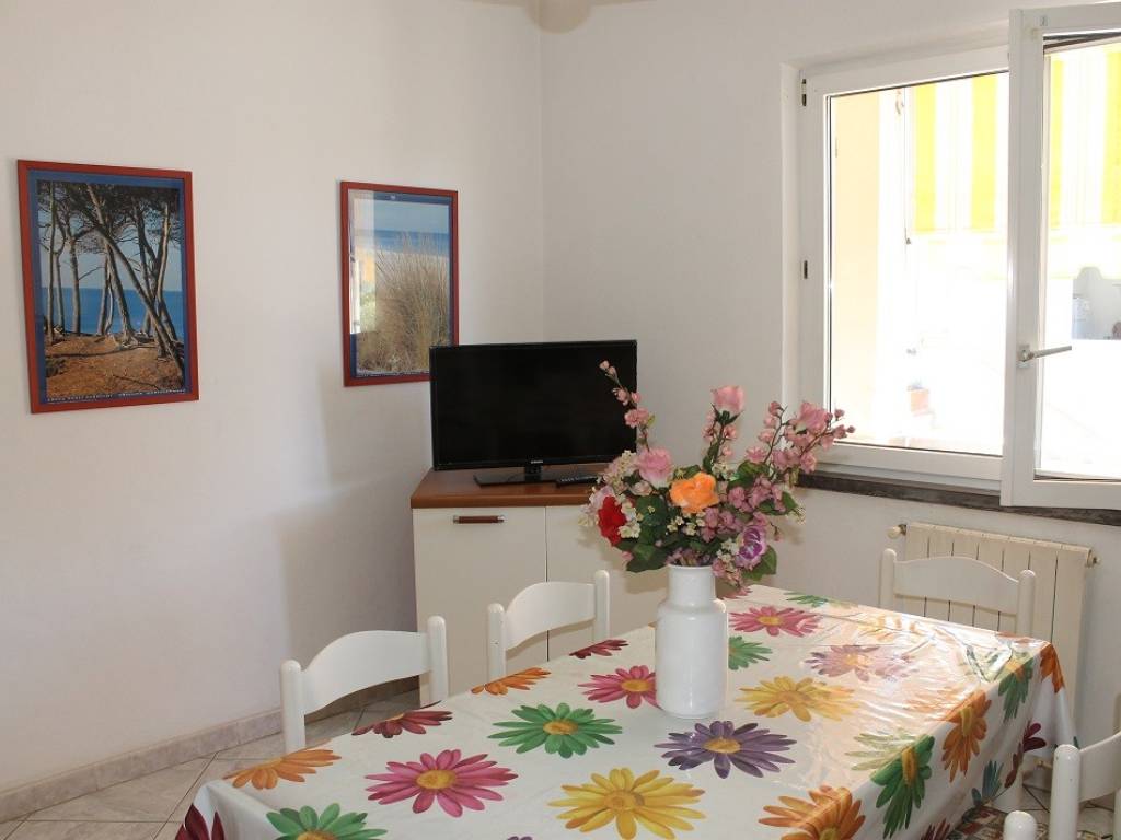 Appartamento a Cecina in Via Amerigo Vespucci - Foto 2