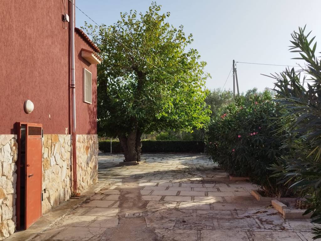 Rustico / casale a Taranto in Via Vizzarro, 80 - Foto 4