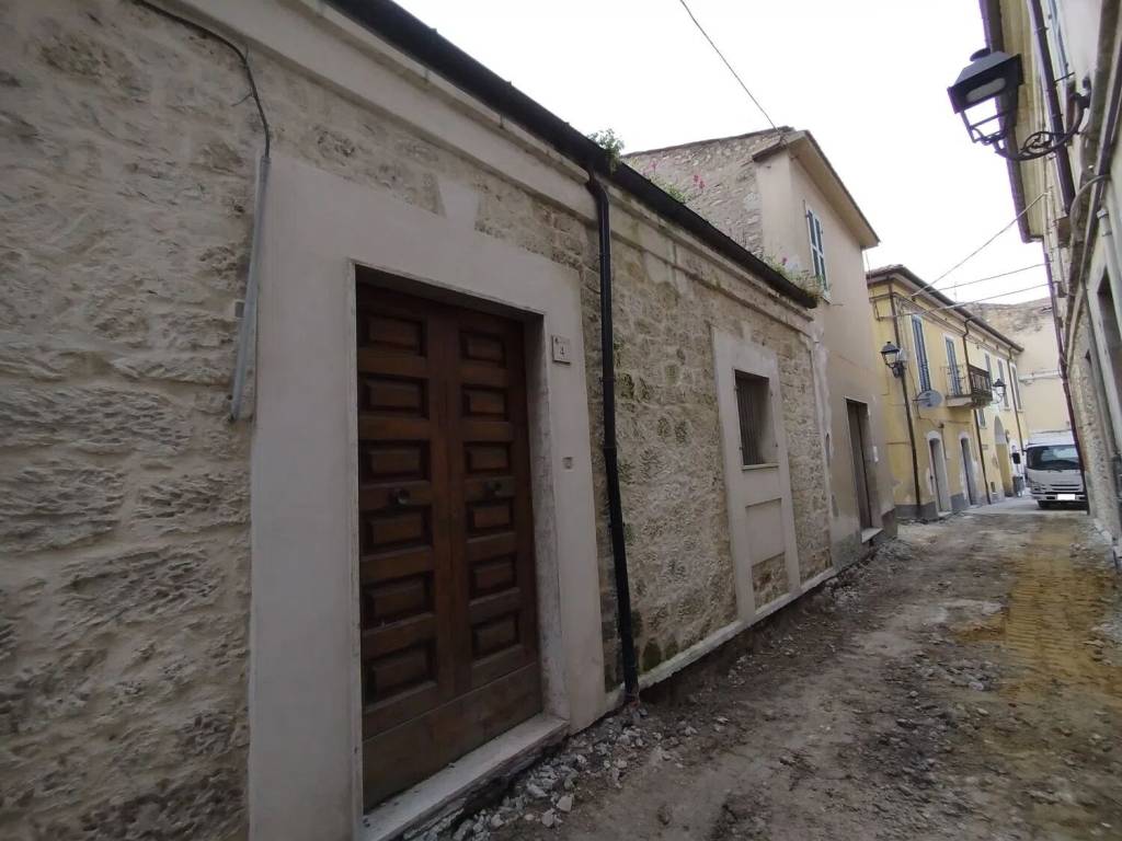 Villa a Fara filiorum petri in Via Della Piazza, 4 - Foto 3