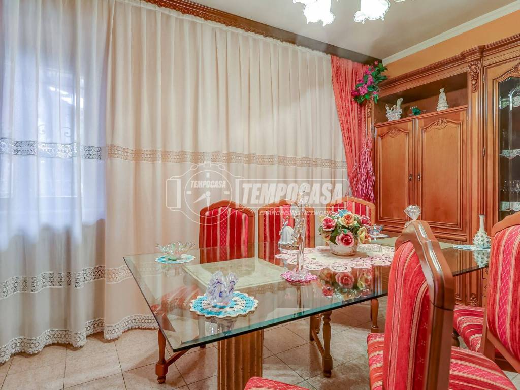 Casa indipendente a Varallo pombia in Via Sempione - Foto 4