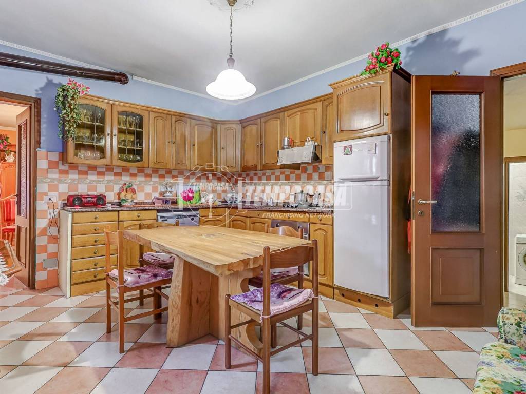Casa indipendente a Varallo pombia in Via Sempione - Foto 5