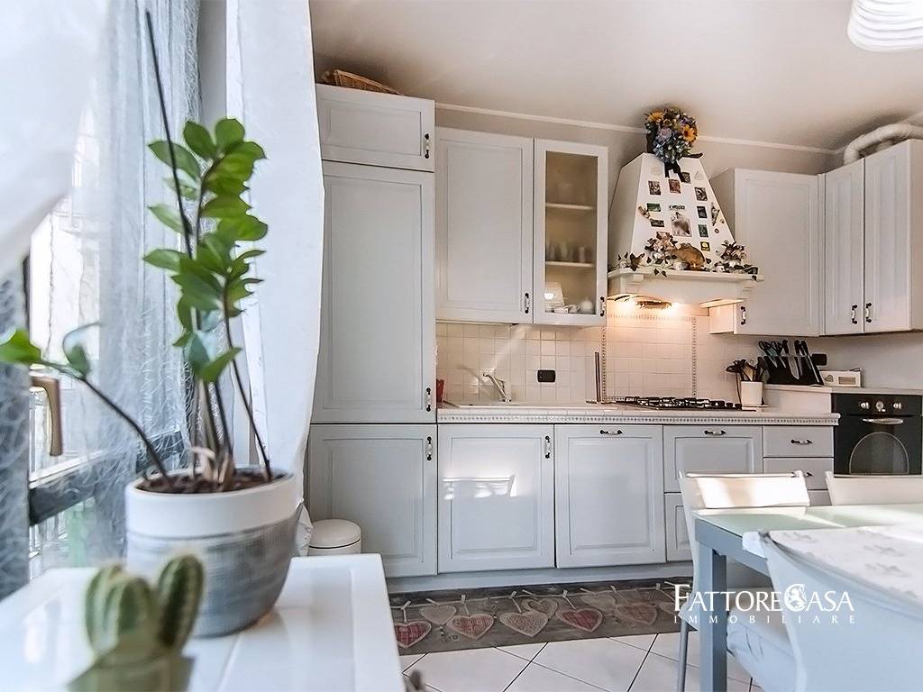 Appartamento a Gerenzano in Via Quarto dei Mille, 22 - Foto 3