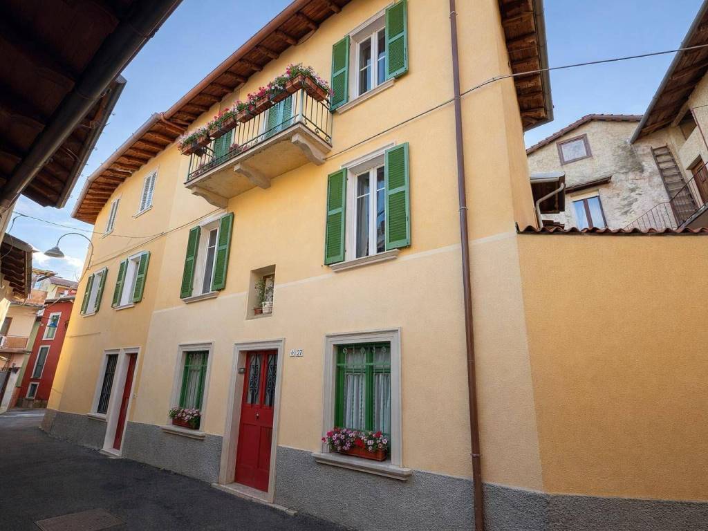 Casa indipendente a Clusone in via Clì, 27 - Foto 2