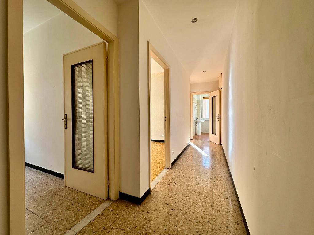 Appartamento a Finale ligure in Via degli Anemoni, 5 - Foto 2