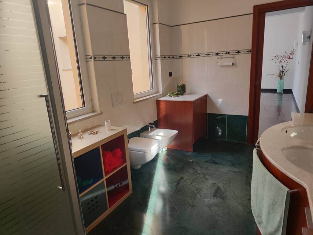 Appartamento a Genova in Via Vincenzo Monti - Foto 5