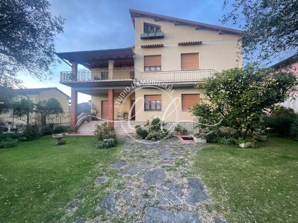 Villa a Seravezza - Foto 2