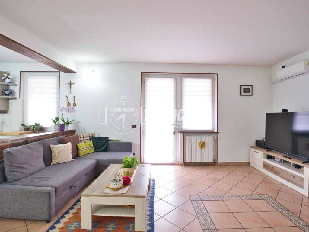 Casa indipendente a Cameri in Via San Francesco D'Assisi - Foto 5