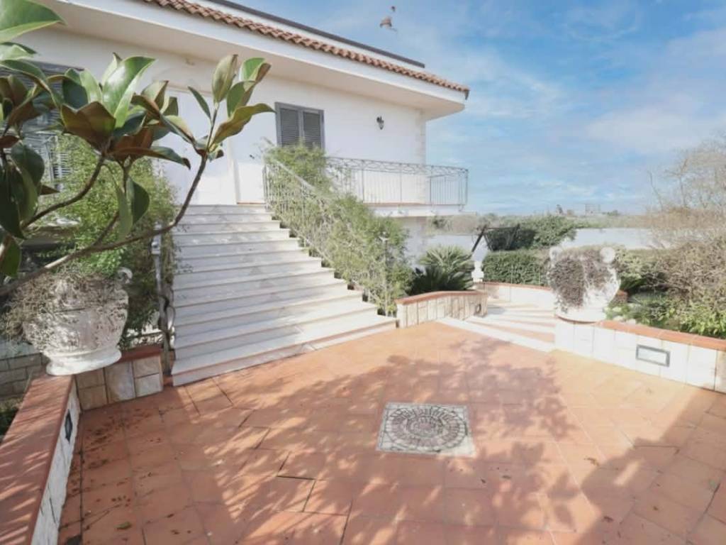 Villa a Turi in Strada Comunale San Donato - Foto 3