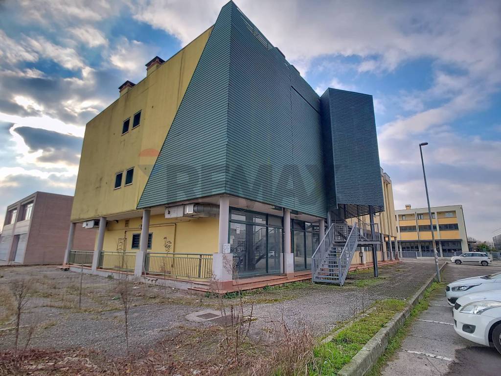 Palazzo / stabile a Ponte san nicolò in via Guido Rossa, 12 - Foto 3