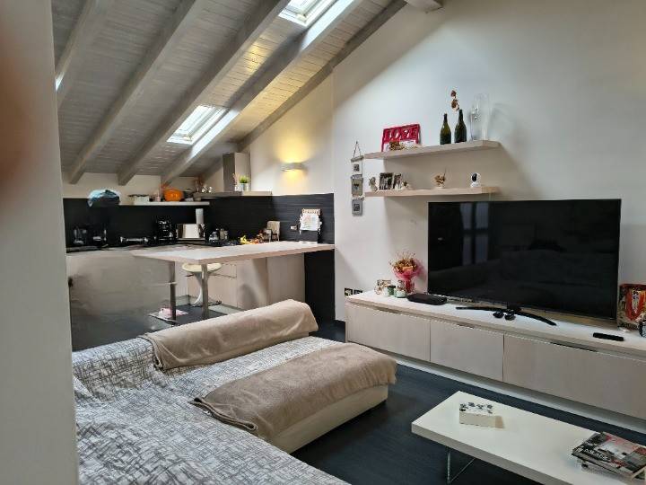 Palazzo / stabile a Lonate pozzolo - Foto 2